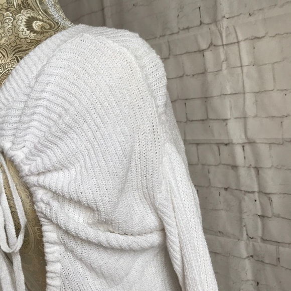 Express open back sweater in XS - Picture 8 of 12